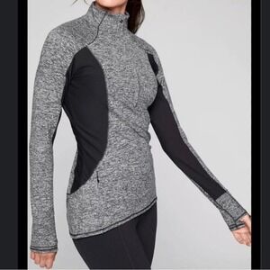 Athleta colorblock running wild half zip top gray‎ black size medium